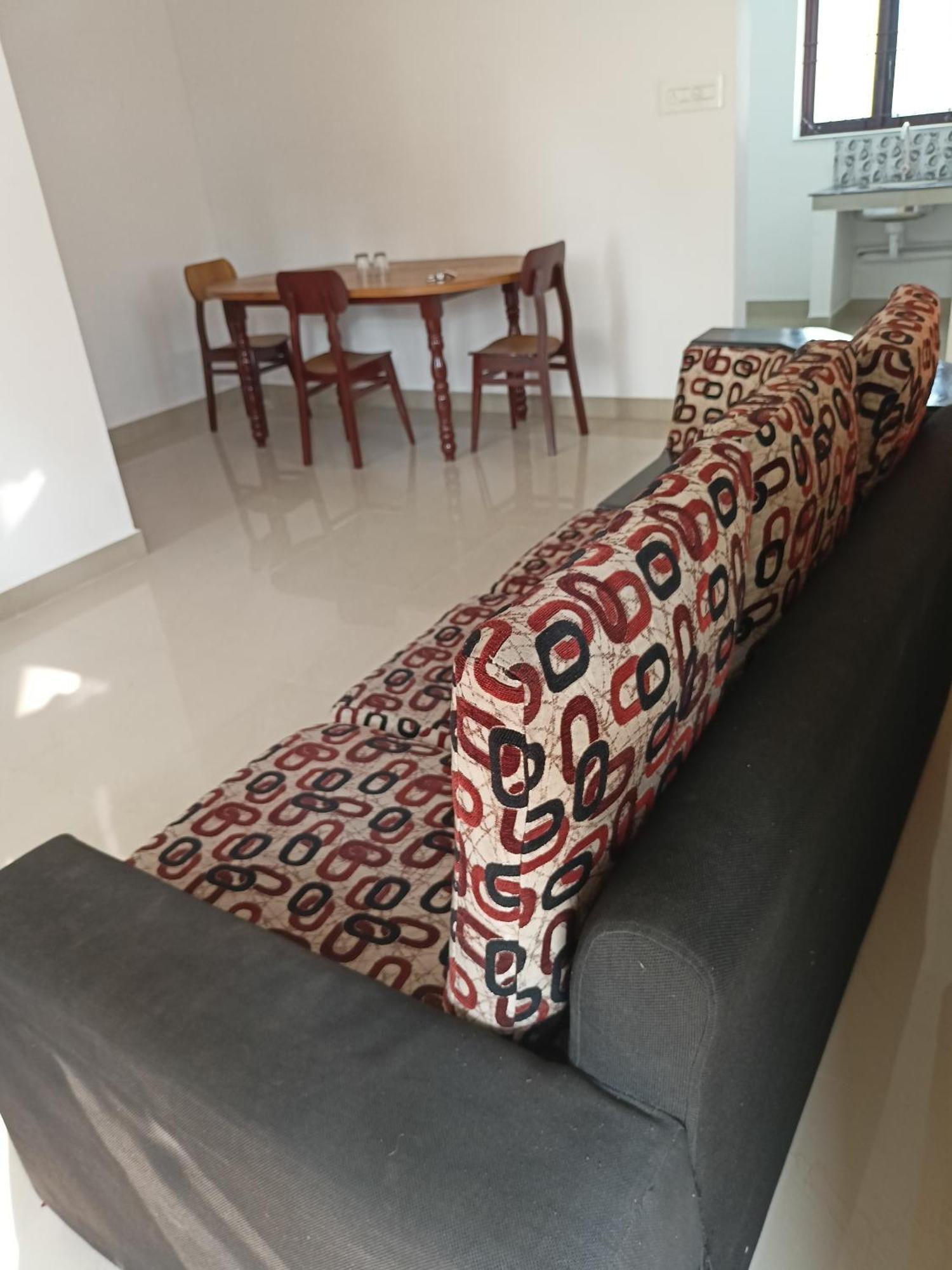 Space Villa Homestay Irimbranallur Extérieur photo
